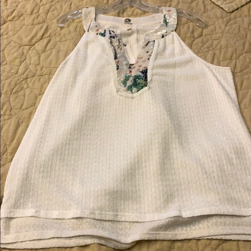 Anthropologie whit tank .. New with tags